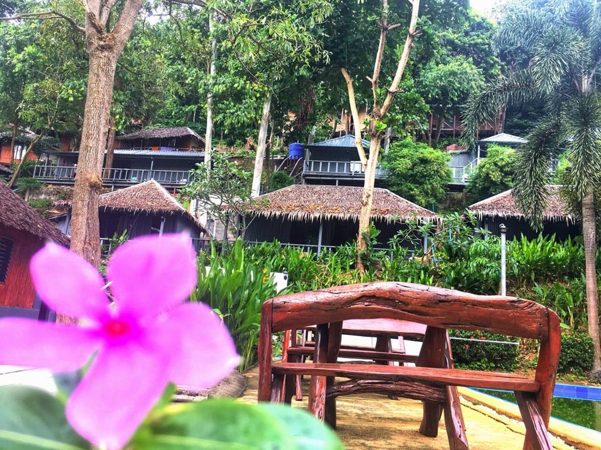 Phi Phi Sea And Hill Resort Dış mekan fotoğraf